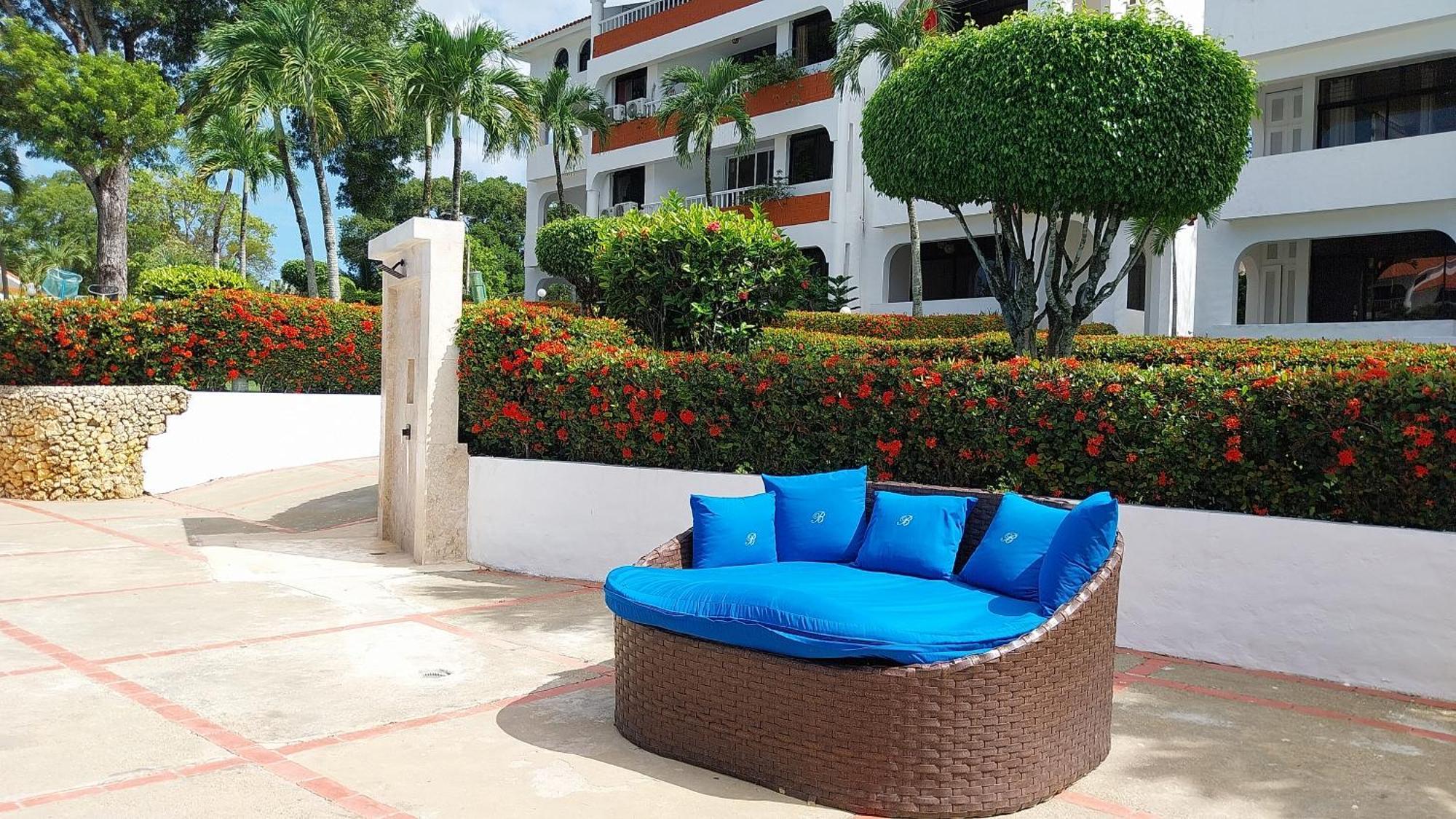 The Biggest Swimming Pool In Sosua, Frente A La Piscina Mas Grande En Sosua Apartment Екстериор снимка
